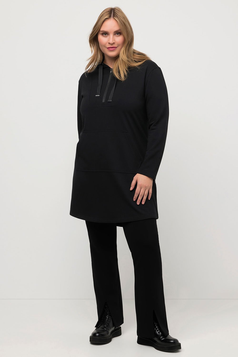 816587100_model_g_01 Ulla Popken Hüppaja - Image 1